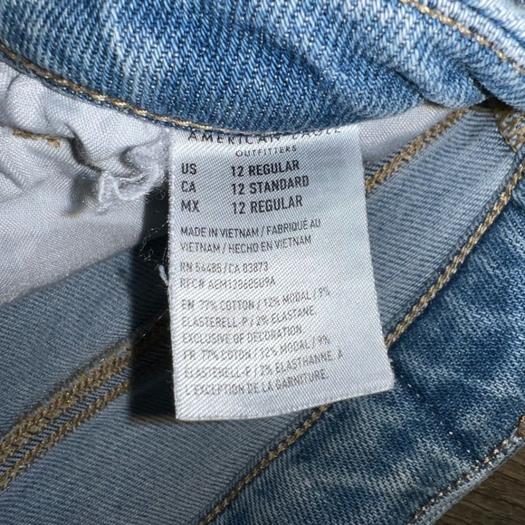 American Eagle Straight Leg Jeans - Picture 4 of 4